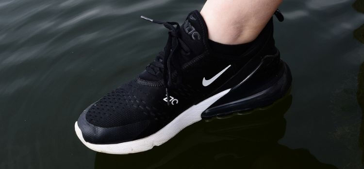 Choosing-the-Right-Nike-Walking-Shoe-for-You