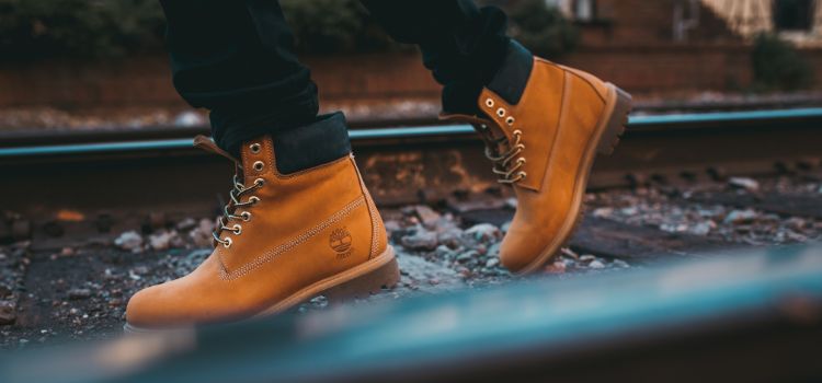 how-to-waterproof-leather-boots