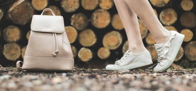 Slip resistant shoes for women