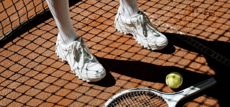 Tennis shoes for clay courts