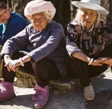 Shoes for elderly to prevent falls